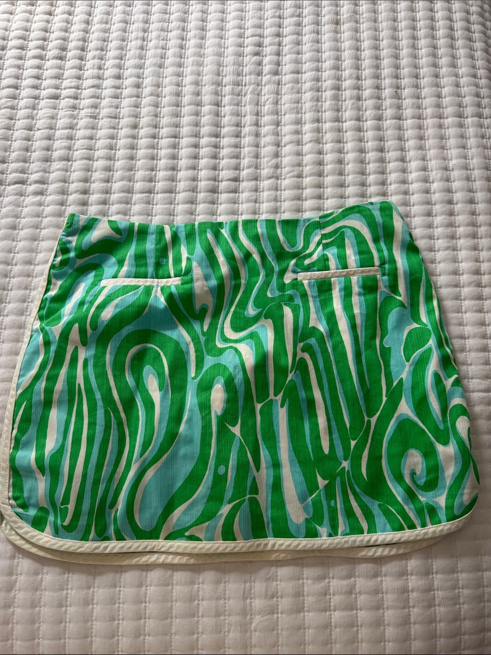 Lilly Pulitzer Green and White Abstract Print Mini Skirt